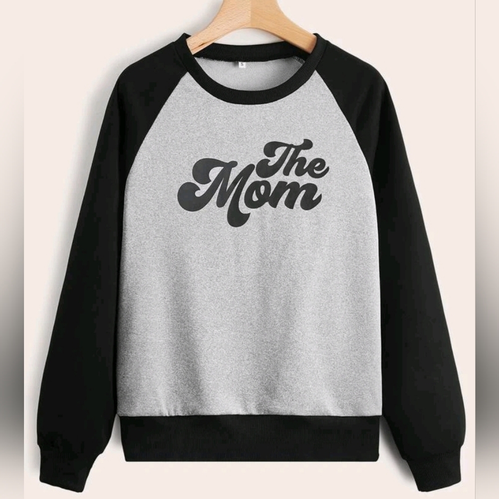 SWEATSHIRT BRAND NEW THE MOM